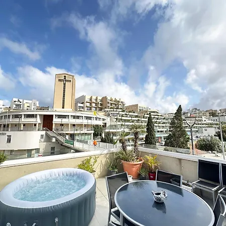 Sea View With Jacuzzi In Paceville! Apartment *