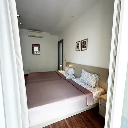 Sea View With Jacuzzi In Paceville! Saint Julian's