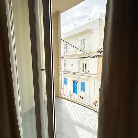 Sea View With Jacuzzi In Paceville! Saint Julian's